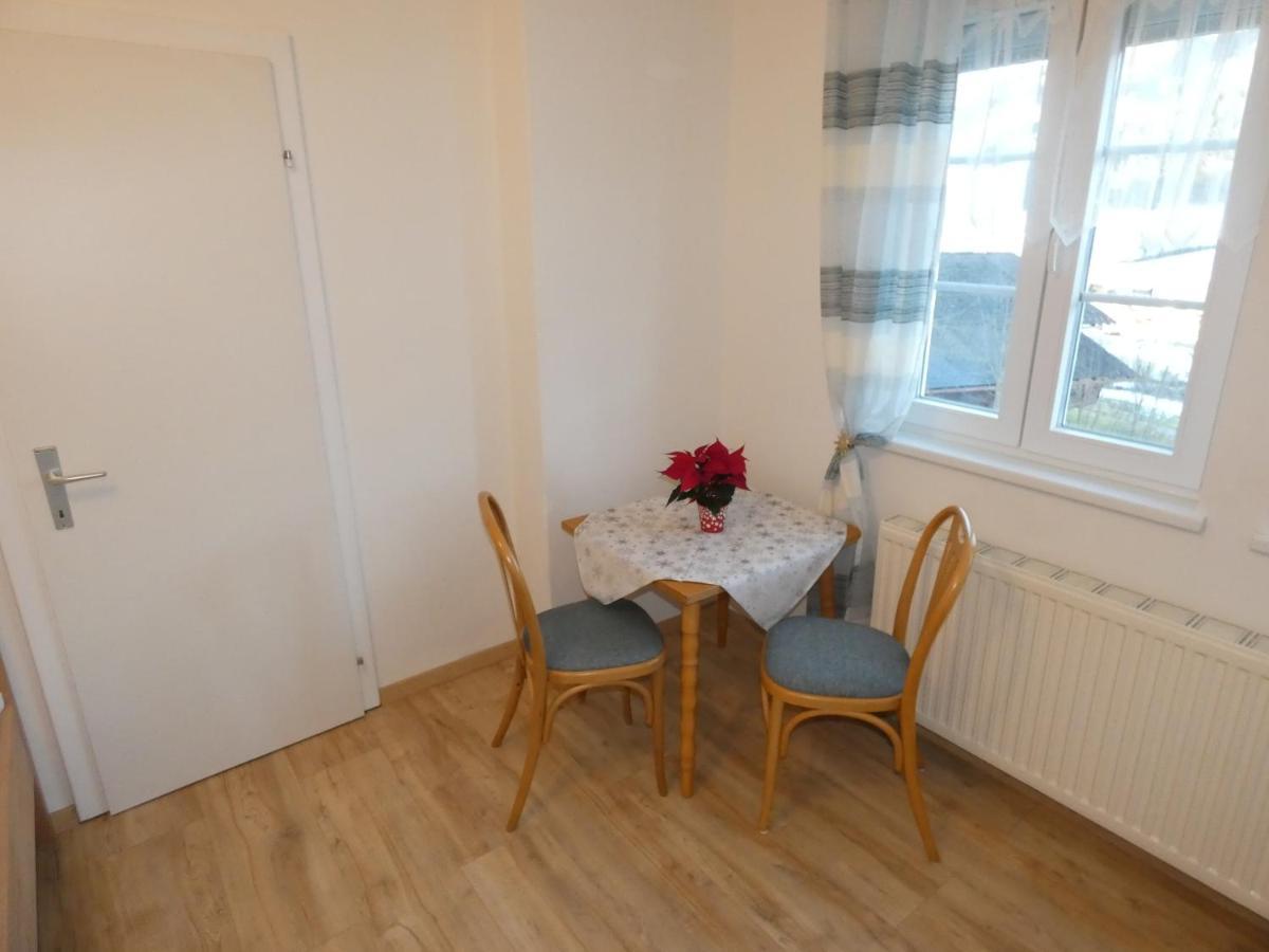 Gaestezimmer Gombotz Etmissl Bagian luar foto